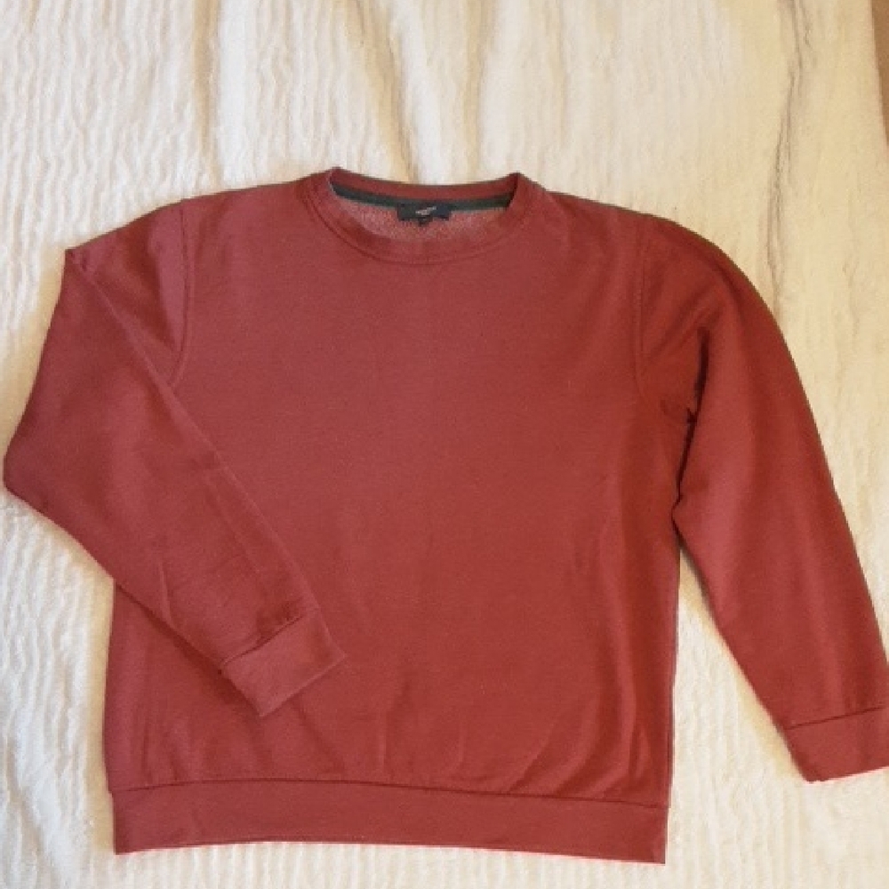 Red Crewneck Sweatshirt with Long Sleeves
